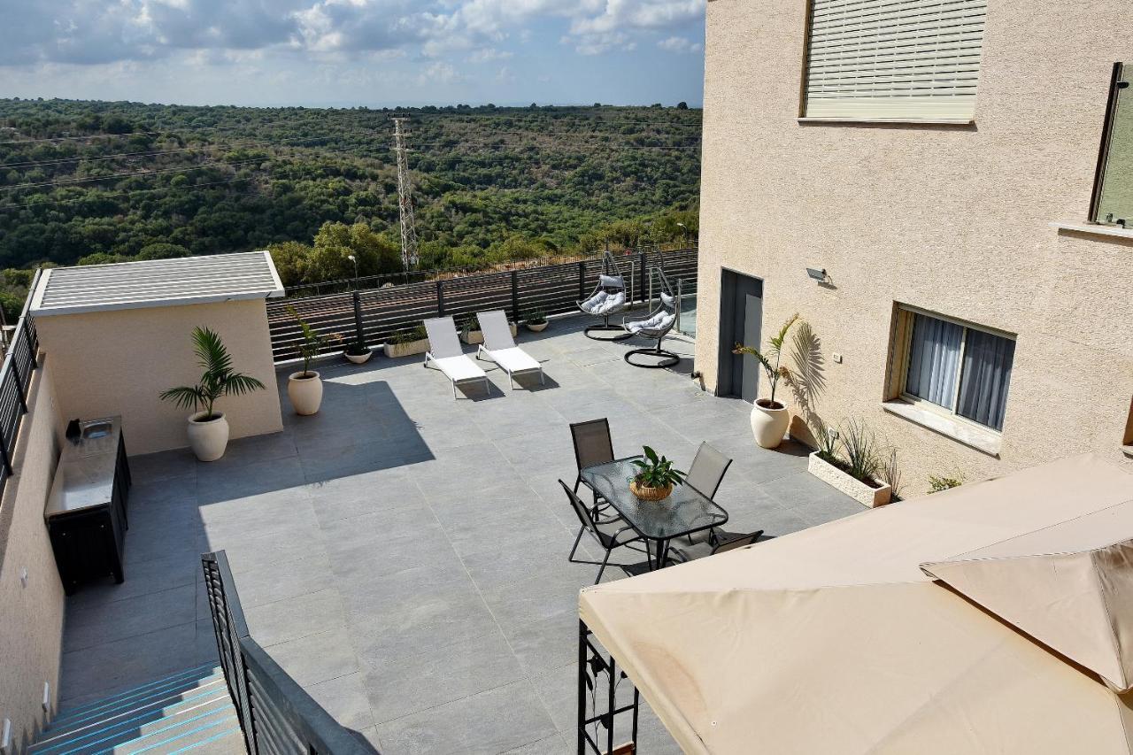 הסויטות של פולי Manot Exterior photo